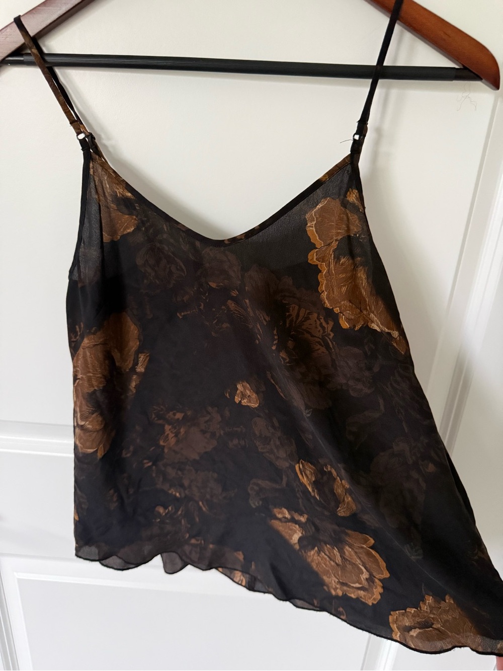 Wilfred Aritzia Silk Sheer Floral Cami Size Small